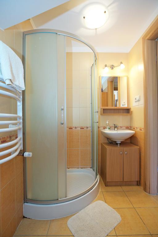 Zoli Apartmanok-Brody 51-53 Hajduszoboszlo Ngoại thất bức ảnh