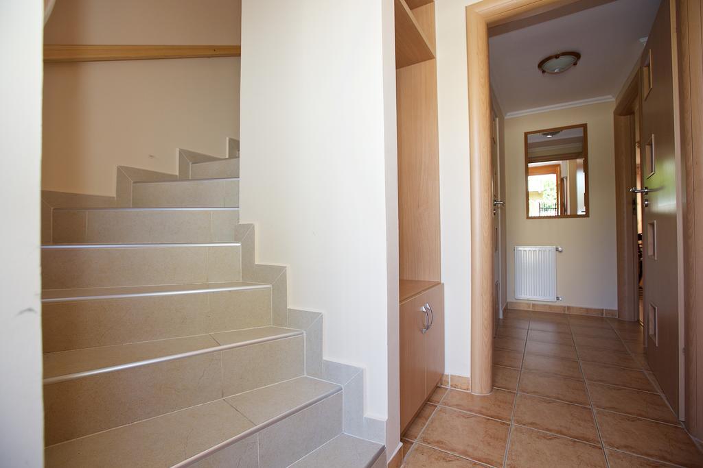 Zoli Apartmanok-Brody 51-53 Hajduszoboszlo Ngoại thất bức ảnh