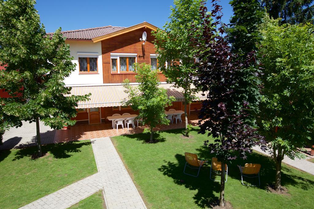 Zoli Apartmanok-Brody 51-53 Hajduszoboszlo Ngoại thất bức ảnh